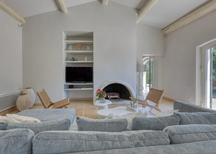 Nyaraló Beautiful Provencal House With Swimming Pool Ollioules